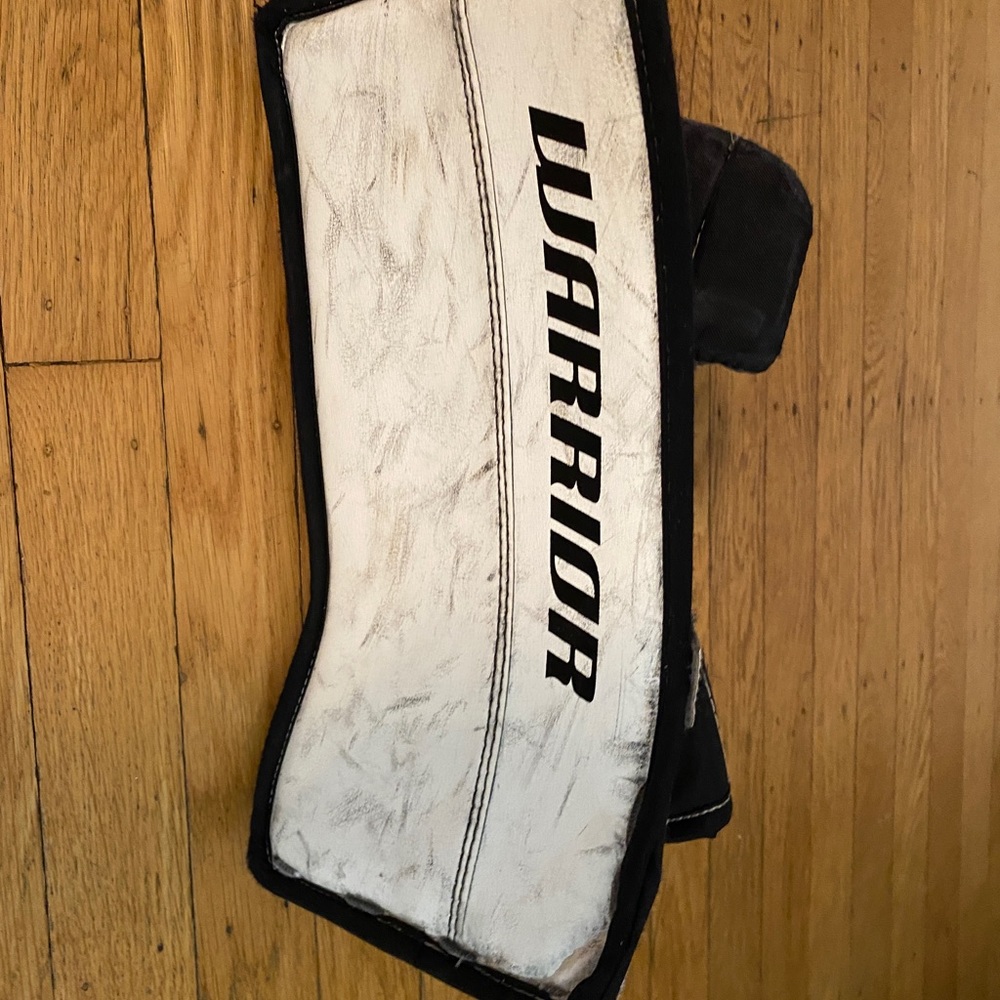 Warrior Ritual G3 Classic Jr Goalie Glove
